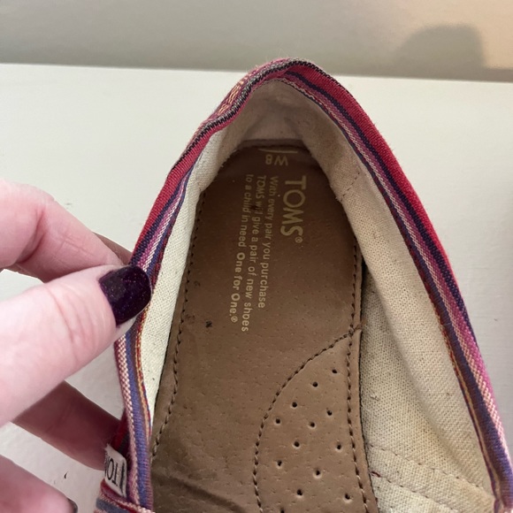 Multi color Toms in a size 8 - Picture 3 of 5